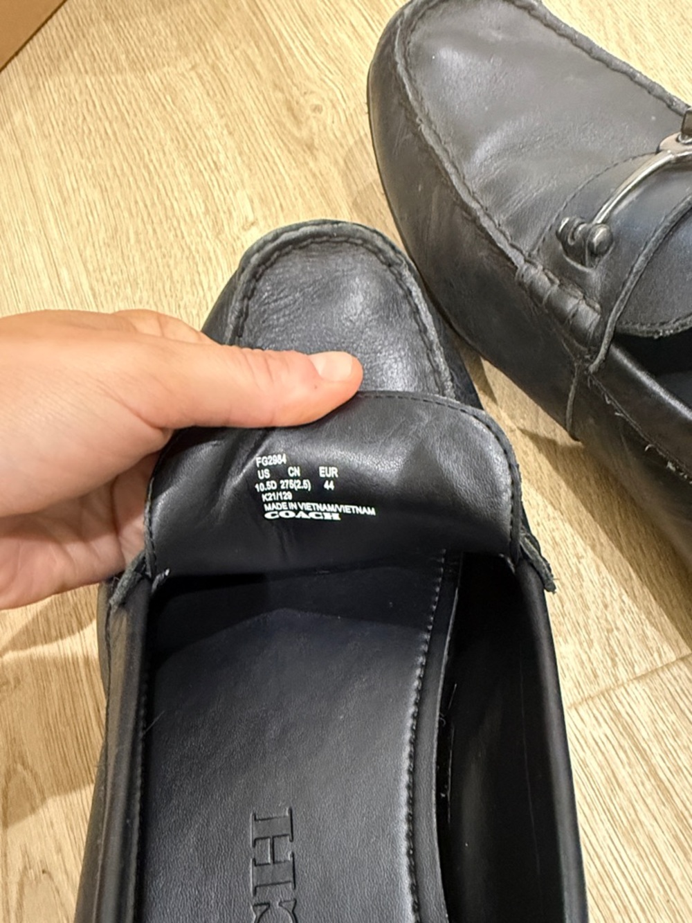 Coach Black Leather Men's Bit-Accent Loafers leather has a lot of scuffs - Picture 5 of 7